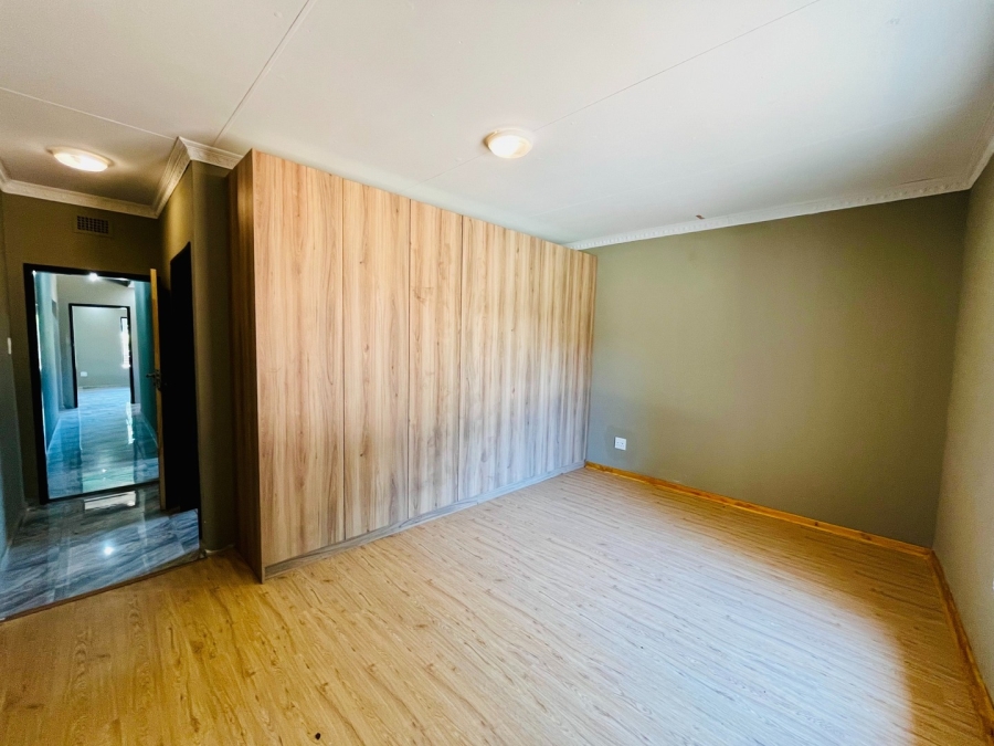 4 Bedroom Property for Sale in Bayswater Free State